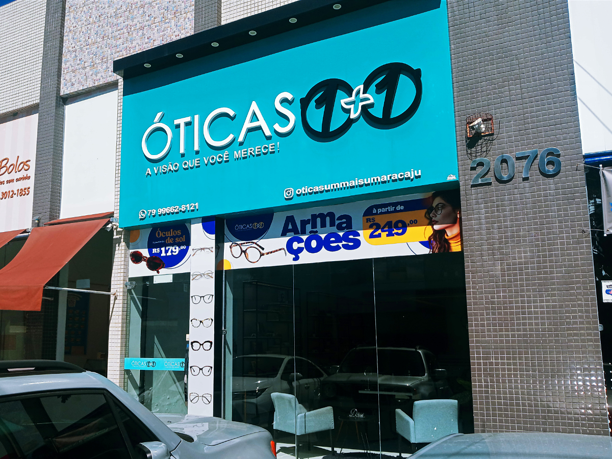 Fachada da Óticas 1+1, ótica em Aracaju no bairro São José